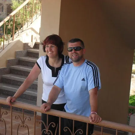 Vila Artemis Konukevi